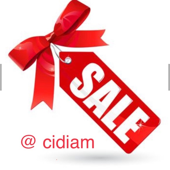 Closet sale !!! 🎁🎁🎁 🎁🎁🎁 - Picture 1 of 1